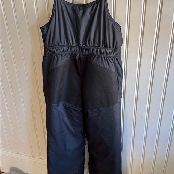 L.L. Bean Kids’ Snow Bibs - Picture 3 of 3